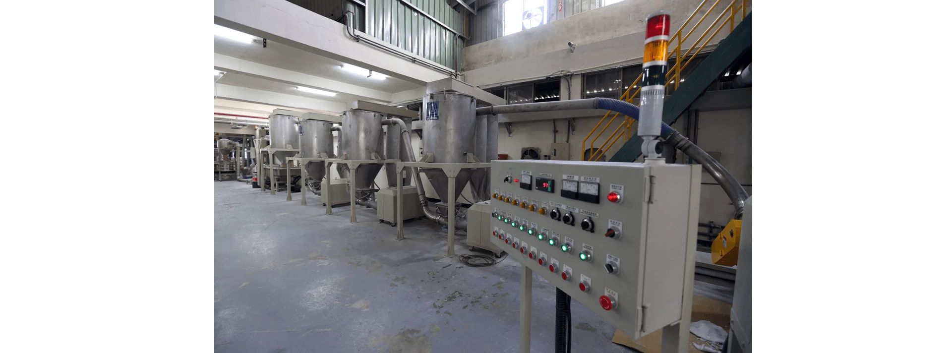 plastic compounding machine