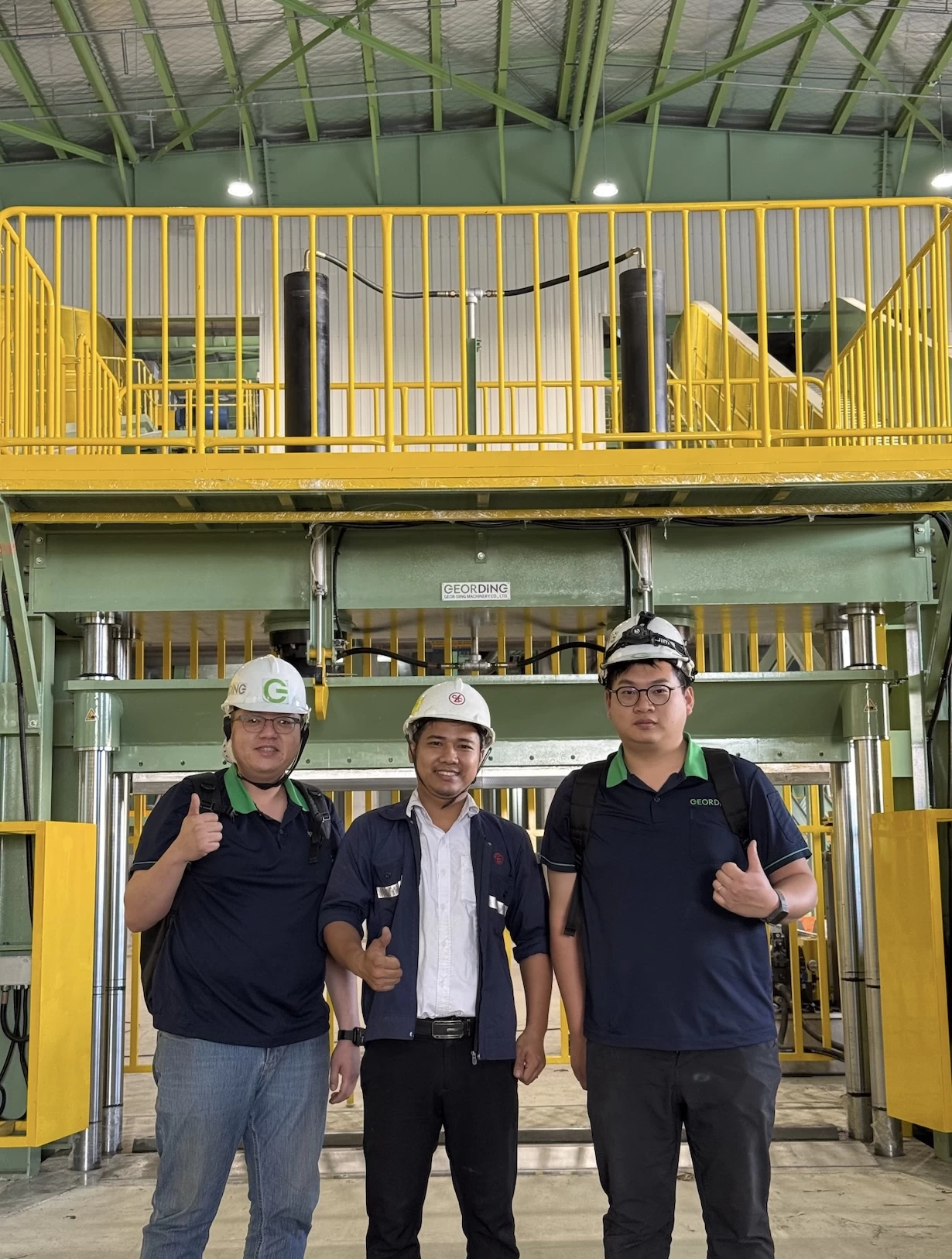 geording hydraulic cutting machine paper group installation 3