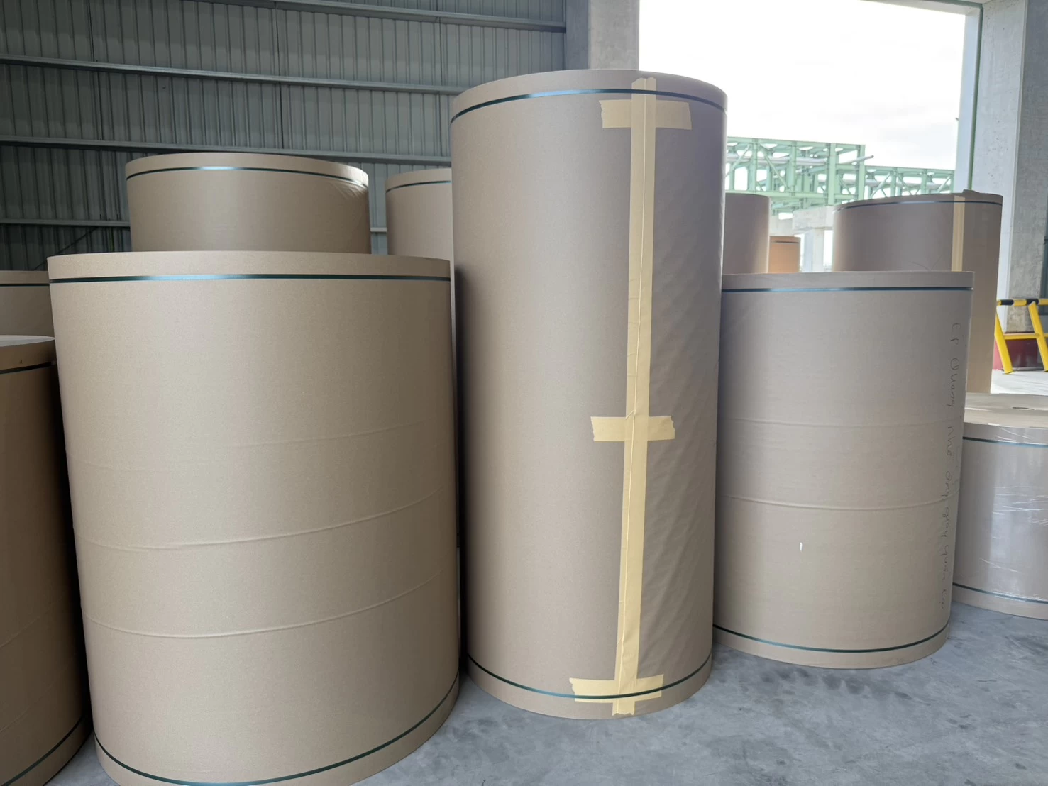 industrial kraft paper roll storage