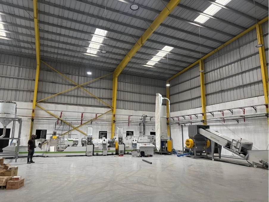 side entrance two stages die face cutting recycling pelletizing machine 3