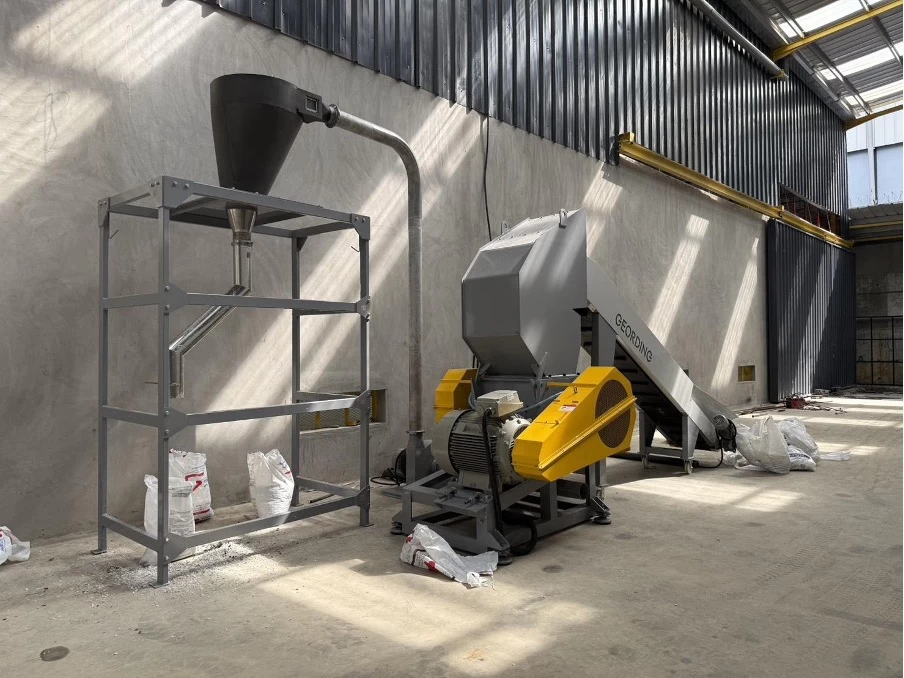 side entrance two stages die face cutting recycling pelletizing machine 4