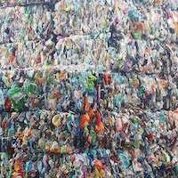 plastic dirty scraps for washing line