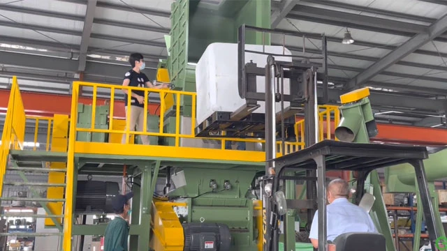 twin shaftplastic shredder machine