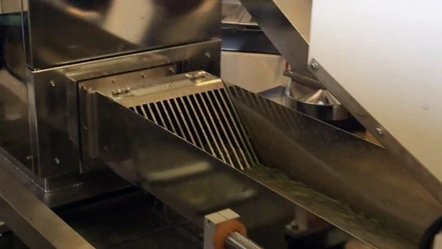 三機一體85mm模頭切回收造粒機影片