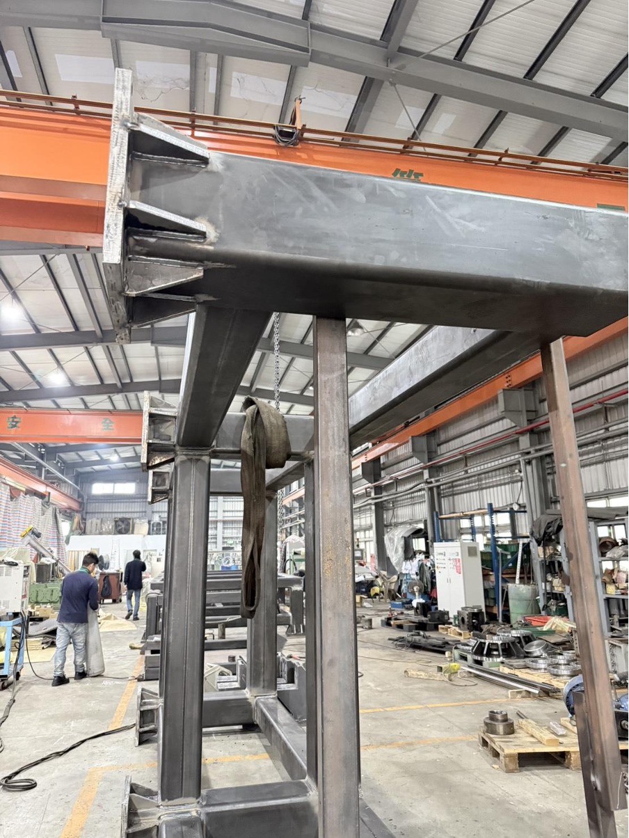 Heavy-duty steel beams and precision-welded gussets engineered by Geording to deliver maximum structural stability for continuous, high-load operations.